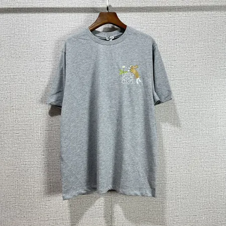 ロエベ Tシャツ