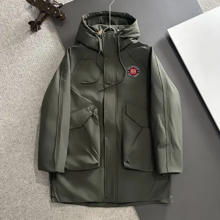 バレンシアガ ダウンジャケット