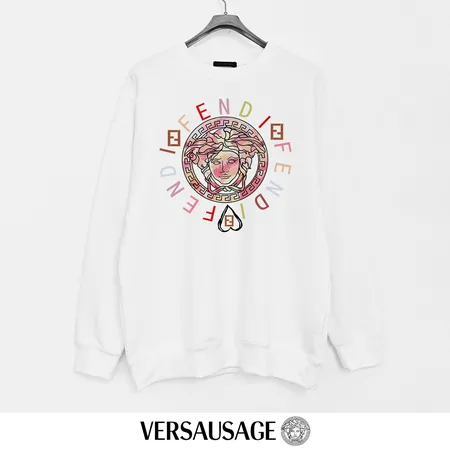 ヴェルサーチ パーカー