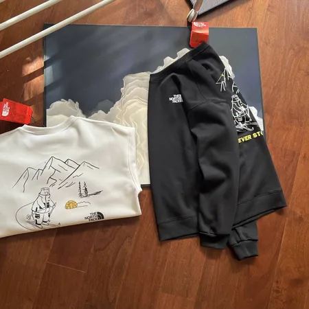 ノースフェイス パーカー