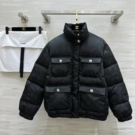 シャネル ダウンジャケット