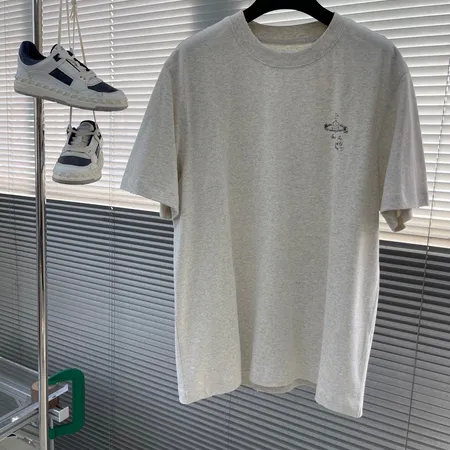 ヴィヴィアン・ウエストウッド Tシャツ