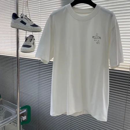 ヴィヴィアン・ウエストウッド Tシャツ