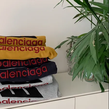 アディダス パーカー