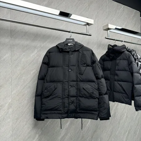 ジバンシィ ダウンジャケット