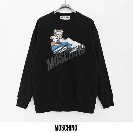 モスキーノ パーカー