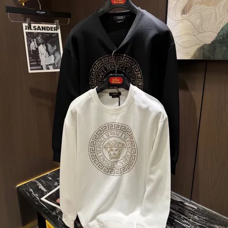 ヴェルサーチ パーカー