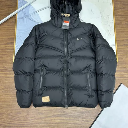 ナイキ ダウンジャケット