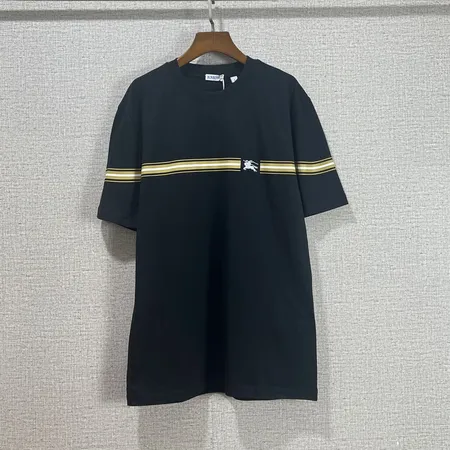 バーバリー ス Tシャツ