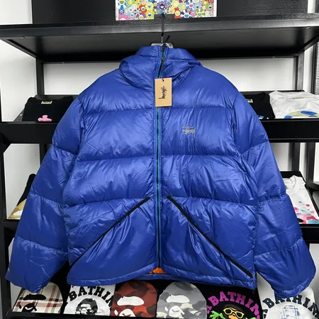 ステューシー ダウンジャケット