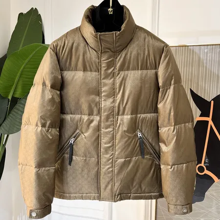 ジバンシィ ダウンジャケット