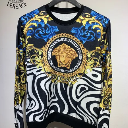 ヴェルサーチ パーカー