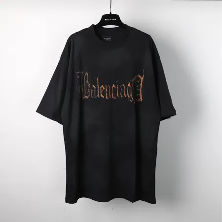 バレンシアガ Tシャツ