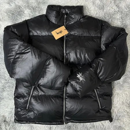 ステューシー ダウンジャケット