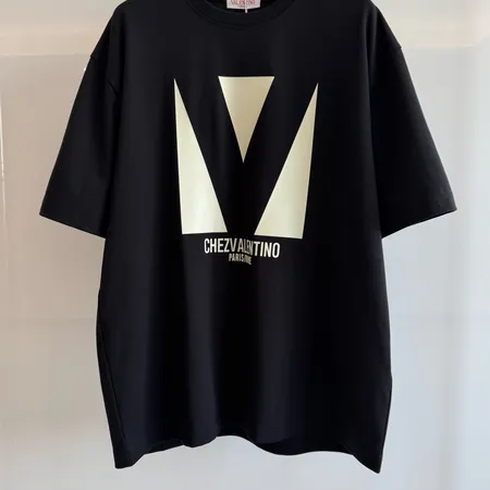 ヴァレンティノ Tシャツ