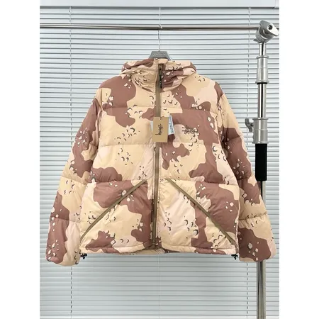 ステューシー ダウンジャケット