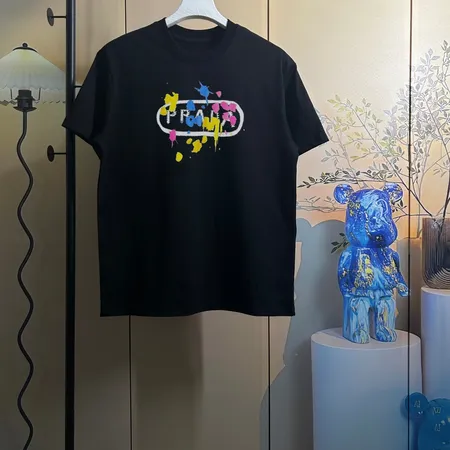プラダ Tシャツ