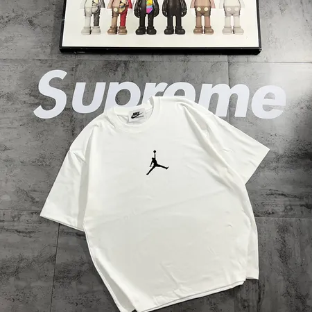 エアジョーダン Tシャツ