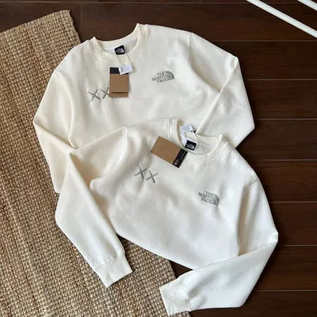 ノースフェイス パーカー