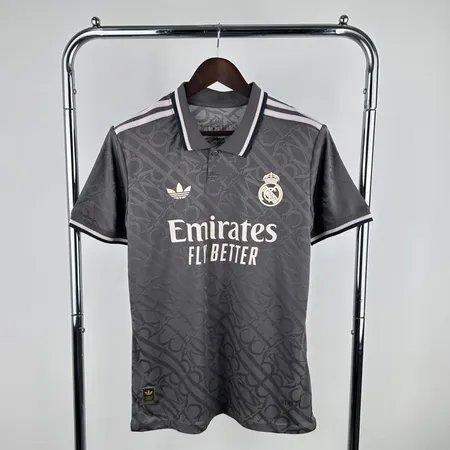 アディダス Tシャツ