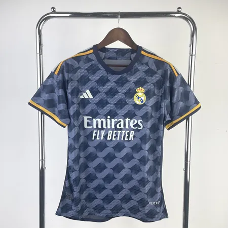 アディダス Tシャツ