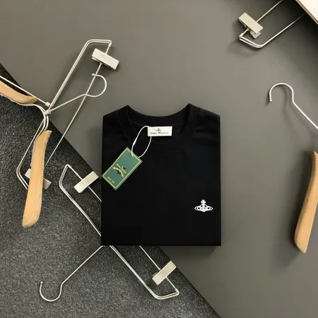 ヴィヴィアン・ウエストウッド Tシャツ