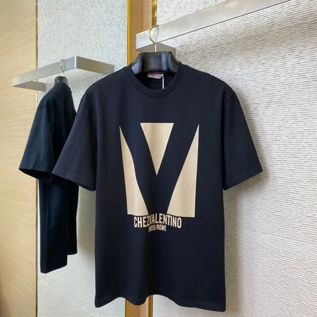 ヴァレンティノ Tシャツ