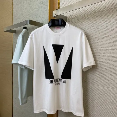 ヴァレンティノ Tシャツ