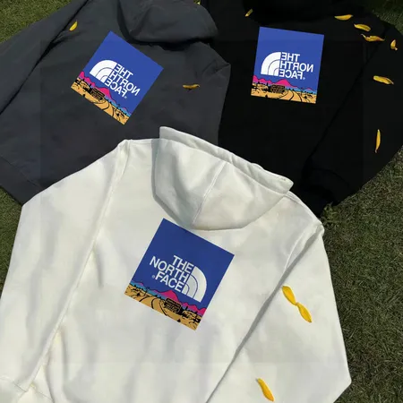 ノースフェイス パーカー