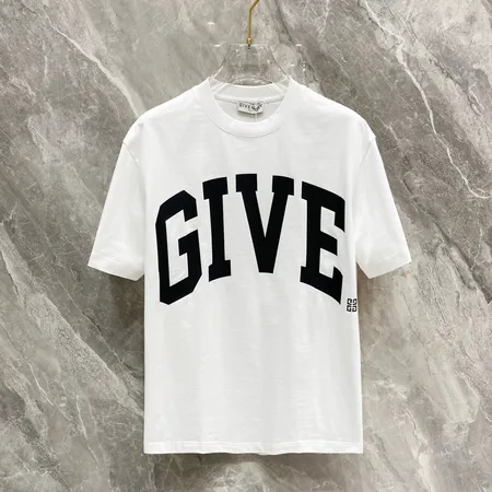 ジバンシィ Tシャツ