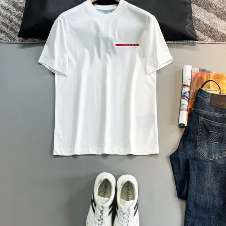 プラダ Tシャツ