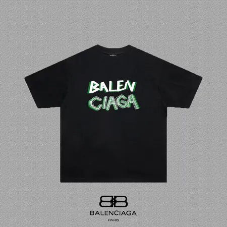 バレンシアガ Tシャツ