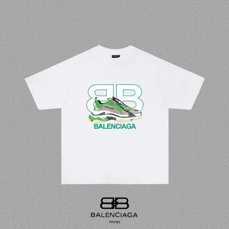 バレンシアガ Tシャツ