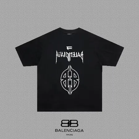 バレンシアガ Tシャツ