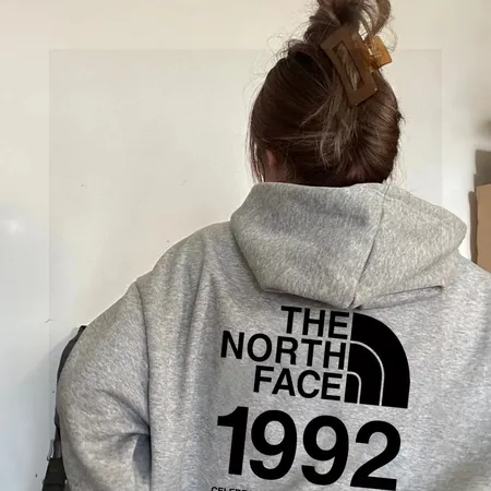ノースフェイス パーカー