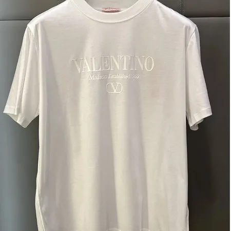 ヴァレンティノ Tシャツ