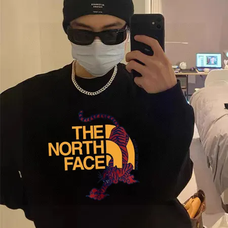 ノースフェイス パーカー