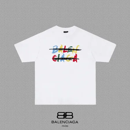 バレンシアガ Tシャツ