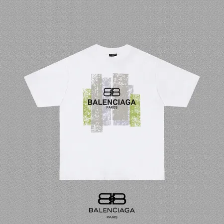 バレンシアガ Tシャツ