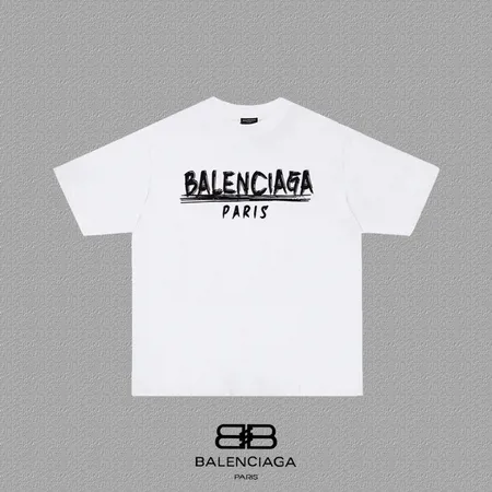 バレンシアガ Tシャツ