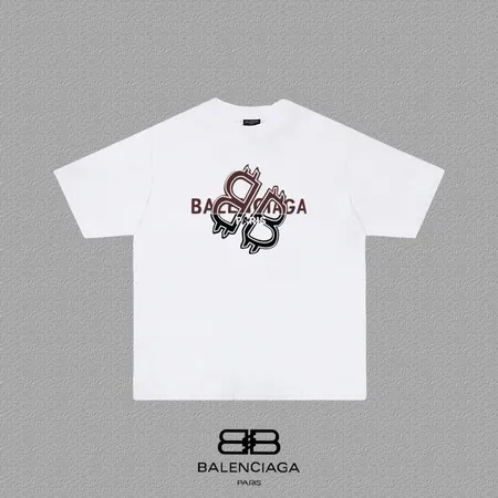 バレンシアガ Tシャツ