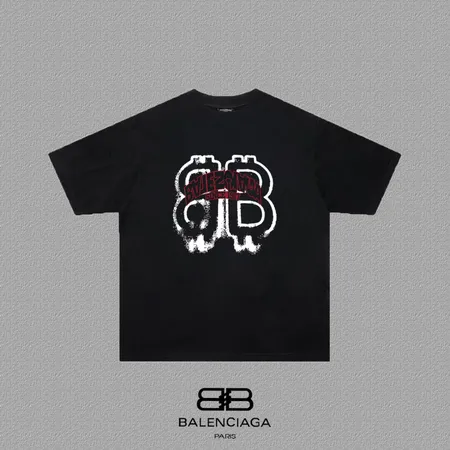 バレンシアガ Tシャツ