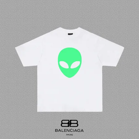 バレンシアガ Tシャツ