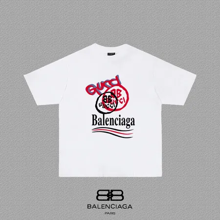 バレンシアガ Tシャツ