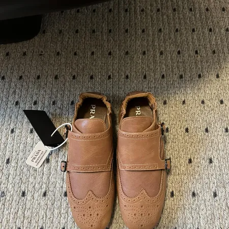 プラダ カジュアルシューズ