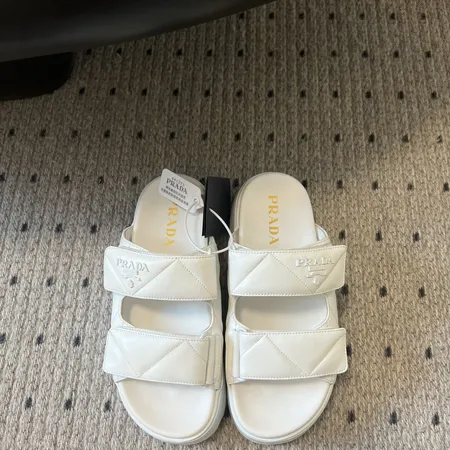 プラダ サンダル
