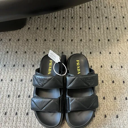 プラダ サンダル