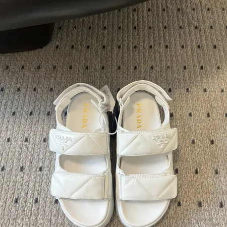 プラダ サンダル