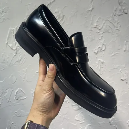 プラダ ビジネスシューズ