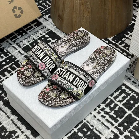 ディオール スリッパ